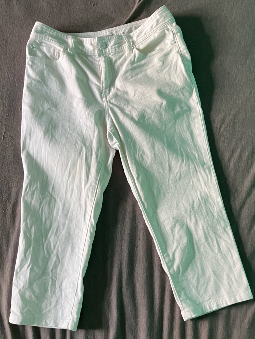 Liz Claiborne White Cropped Straight-Leg Jeans